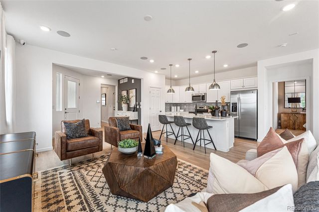 3328 N Duquesne Way, Aurora, CO 80019