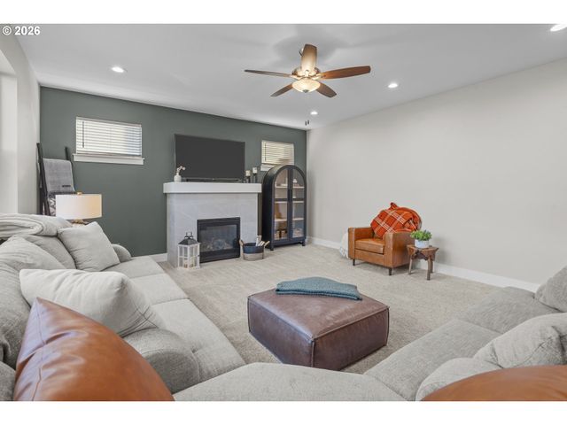 2505 ROGERS Ln, Salem, OR 97304