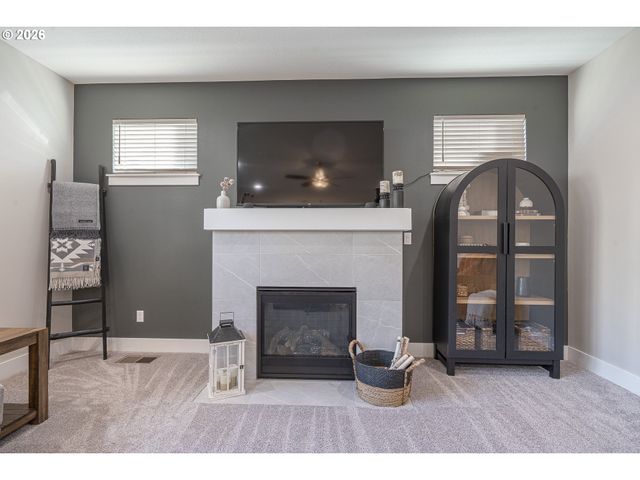 2505 ROGERS Ln, Salem, OR 97304