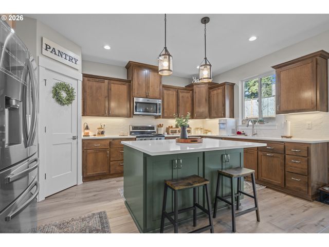 2505 ROGERS Ln, Salem, OR 97304