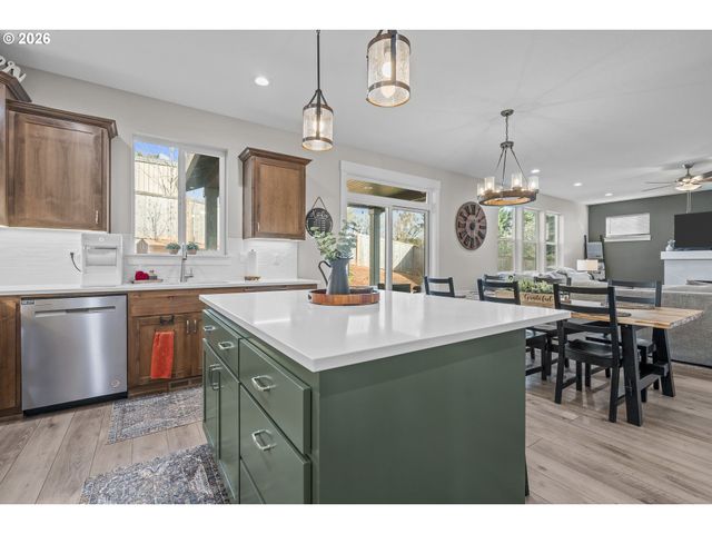 2505 ROGERS Ln, Salem, OR 97304