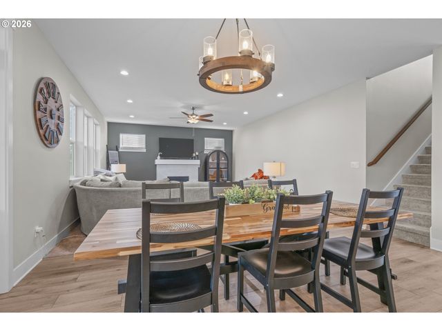 2505 ROGERS Ln, Salem, OR 97304