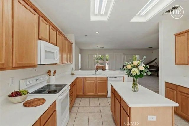 39375 Falconwood Court, Palm Desert, CA 92211