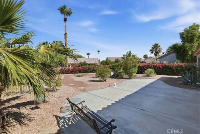 39375 Falconwood Court, Palm Desert, CA 92211