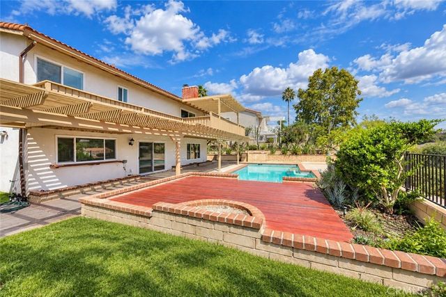 22086 Esplendor, Mission Viejo, CA 92691