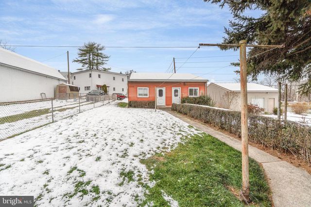 310 S MARKET ST, Millersburg, PA 17061