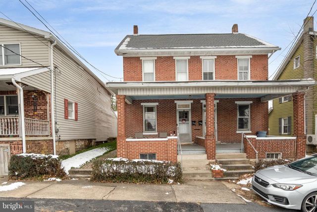 310 S MARKET ST, Millersburg, PA 17061