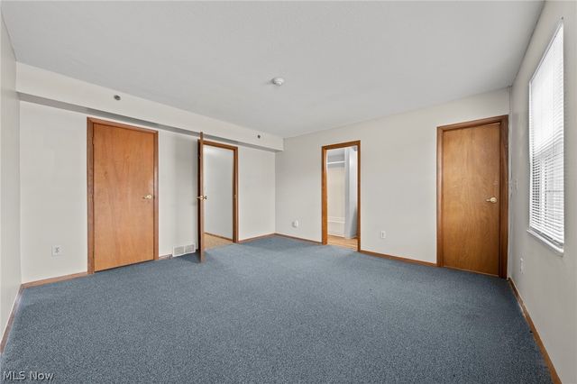 1653 Southbend Drive, Rocky River, OH 44116