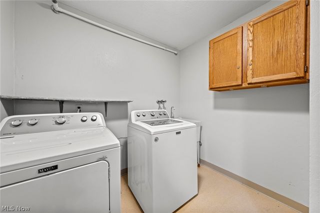 1653 Southbend Drive, Rocky River, OH 44116