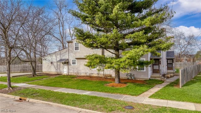 1653 Southbend Drive, Rocky River, OH 44116