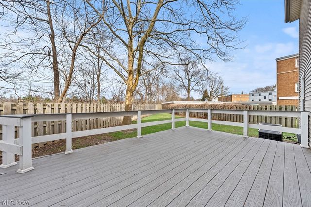 1653 Southbend Drive, Rocky River, OH 44116