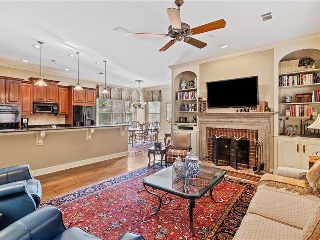 7999 WILLOW BROOK RD, Germantown, TN 38138