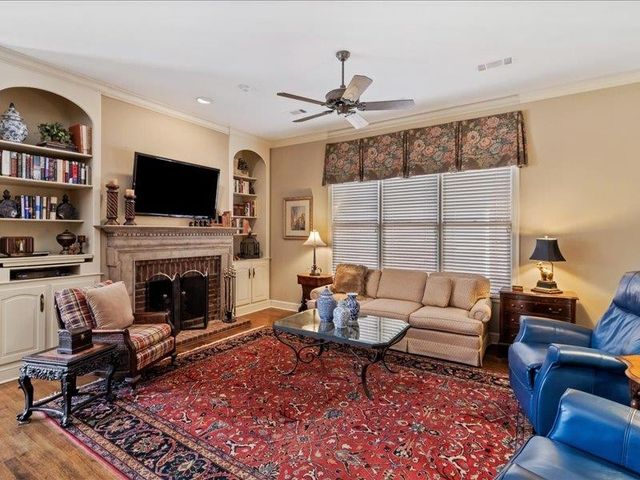 7999 WILLOW BROOK RD, Germantown, TN 38138