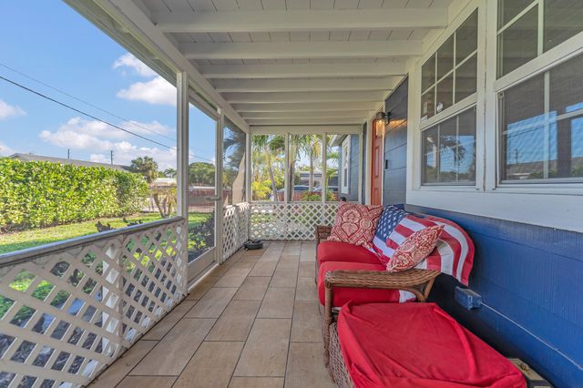 818 Kaye Street, West Palm Beach, FL 33405