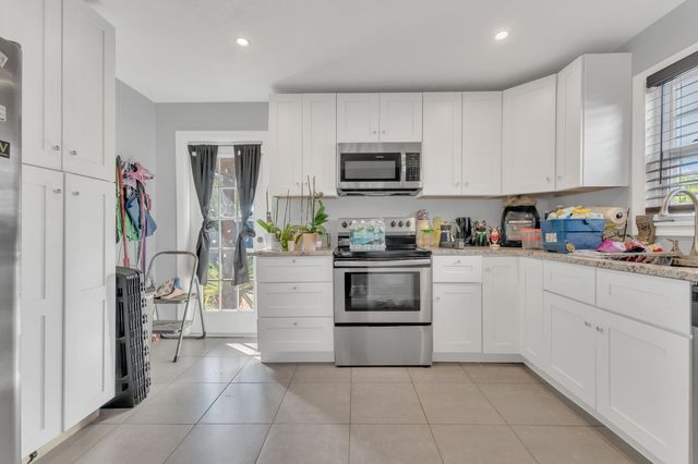 818 Kaye Street, West Palm Beach, FL 33405