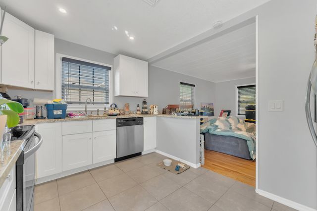 818 Kaye Street, West Palm Beach, FL 33405