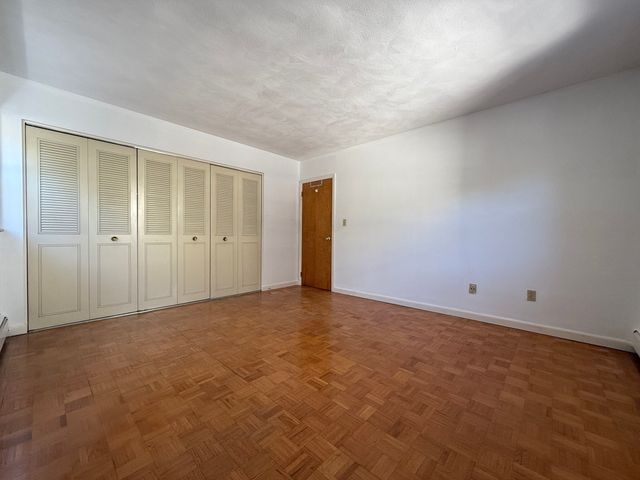 5050 Washington St 553, Boston, MA 02132