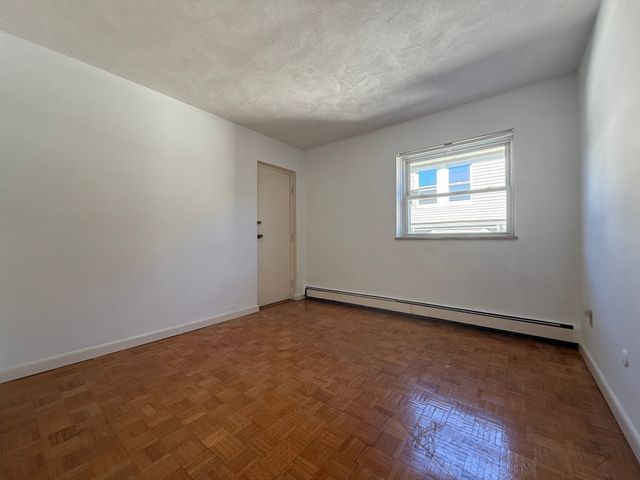 5050 Washington St 553, Boston, MA 02132
