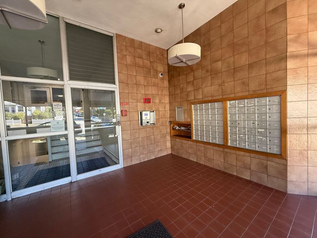 5050 Washington St 553, Boston, MA 02132