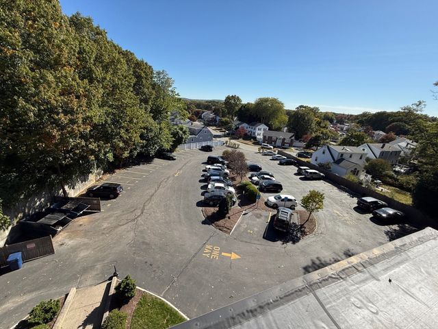 5050 Washington St 553, Boston, MA 02132