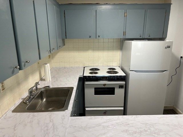 5050 Washington St 553, Boston, MA 02132