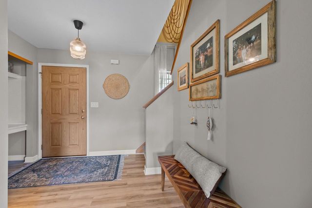 621 E Sheila AVENUE, Elkhorn, WI 53121