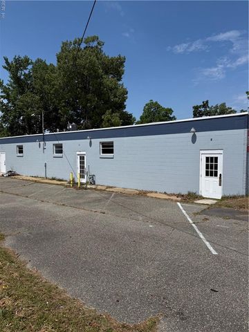 5947 Jefferson AVE, Newport News, VA 23605