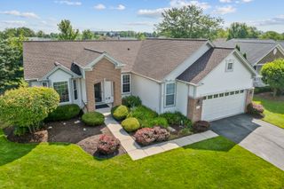 12332 Cold Springs Drive, Huntley, IL 60142