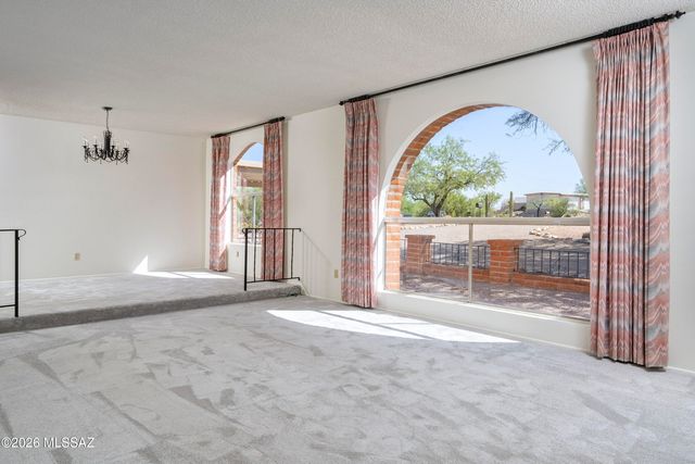 1642 W Avenue De Maximillian, Tucson, AZ 85704