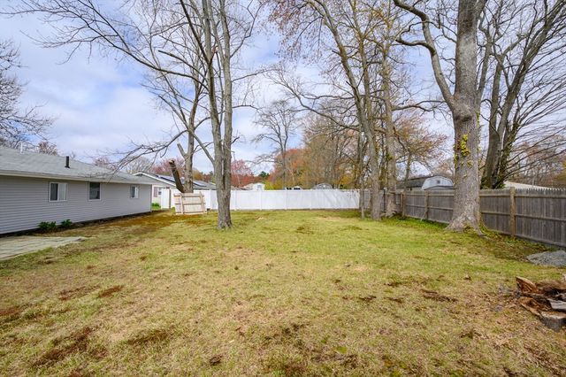 38 Marion St, Holbrook, MA 02343