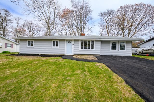 38 Marion St, Holbrook, MA 02343
