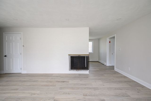 38 Marion St, Holbrook, MA 02343
