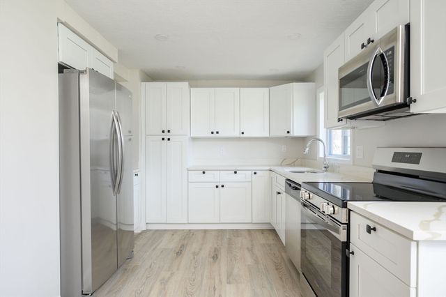 38 Marion St, Holbrook, MA 02343