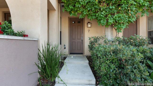 8301 Rio San Diego DR 7, San Diego, CA 92108