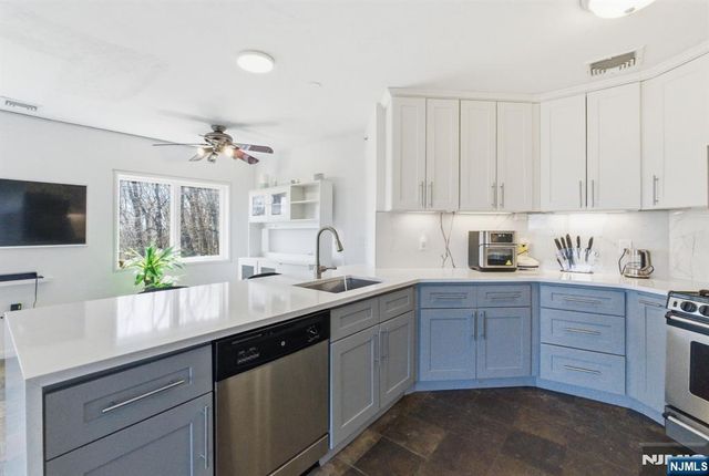 36 Mountainside Park Terrace, Montclair, NJ 07043