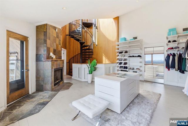 36 Mountainside Park Terrace, Montclair, NJ 07043