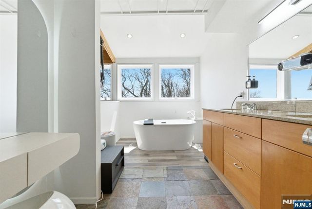 36 Mountainside Park Terrace, Montclair, NJ 07043