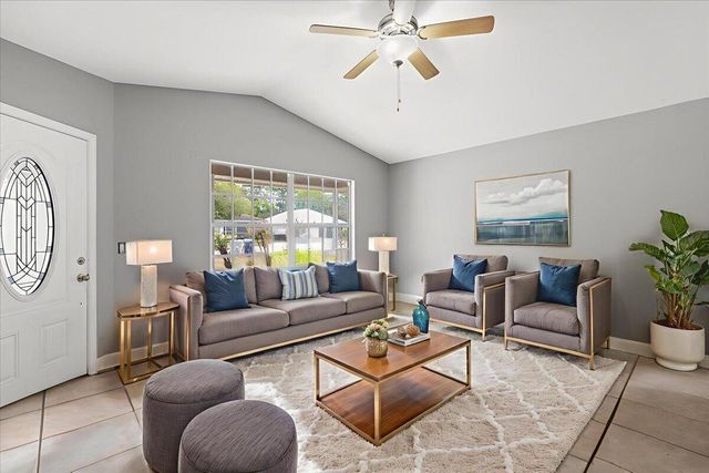 2135 87th Avenue, Vero Beach, FL 32966