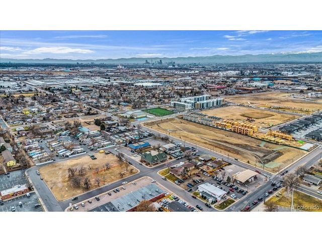 6322 Ivanhoe St, Commerce City, CO 80022