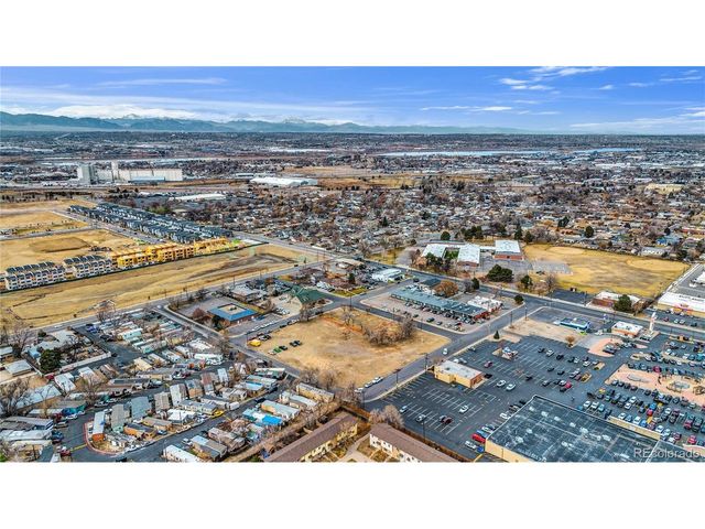 6322 Ivanhoe St, Commerce City, CO 80022