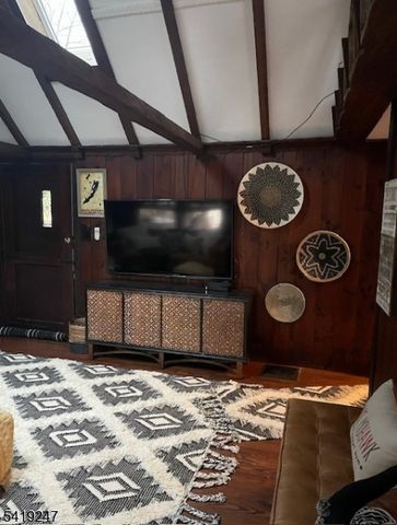 78 Woodlawn Rd, Sparta Twp., NJ 07871