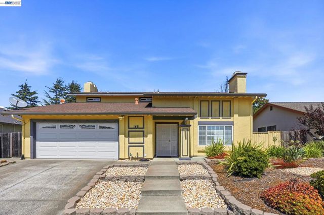 148 Valley Oak Ln, Vallejo, CA 94591