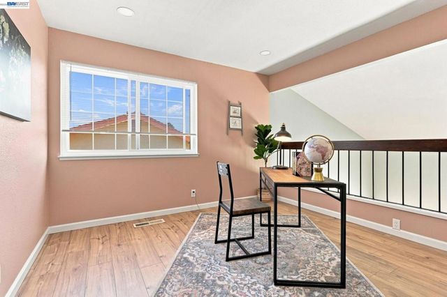 148 Valley Oak Ln, Vallejo, CA 94591
