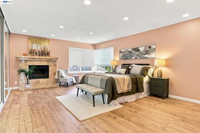 148 Valley Oak Ln, Vallejo, CA 94591