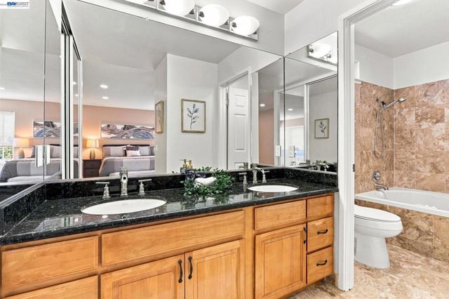 148 Valley Oak Ln, Vallejo, CA 94591