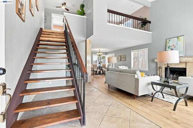 148 Valley Oak Ln, Vallejo, CA 94591