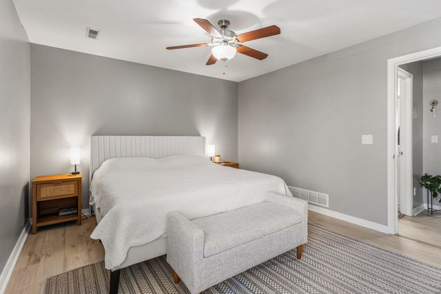 1404 Bluegrass Lane, Champaign, IL 61822