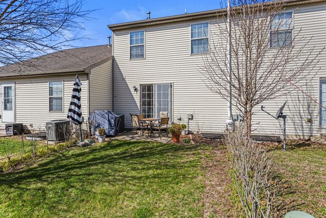 1404 Bluegrass Lane, Champaign, IL 61822