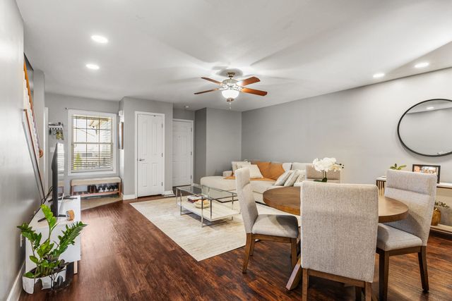 1404 Bluegrass Lane, Champaign, IL 61822