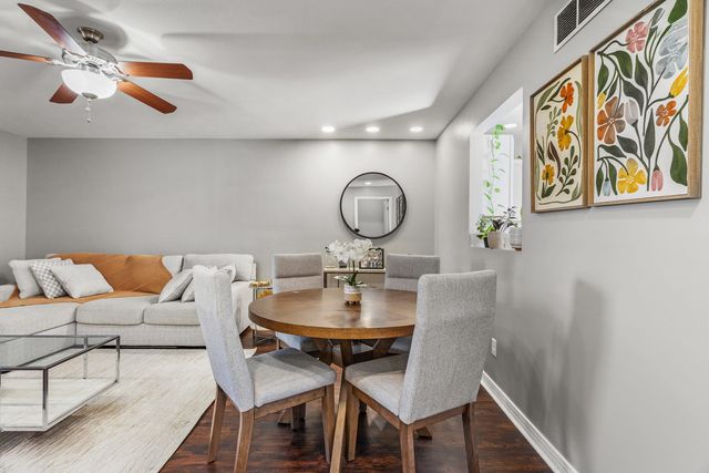 1404 Bluegrass Lane, Champaign, IL 61822